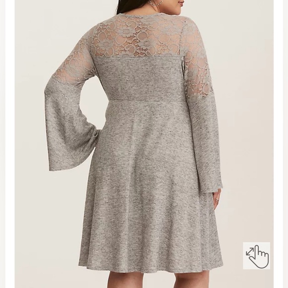 Torrid Grey Bell Sleeve Lace Inset Dress Size 1 - Picture 2 of 7